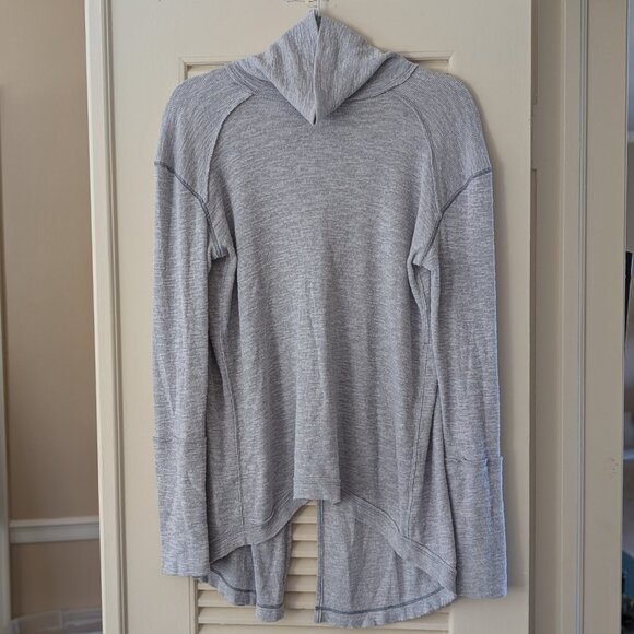 Free People We the Free Long Sleeve Turtleneck Top Split Back Gray Small /Med - Picture 3 of 9